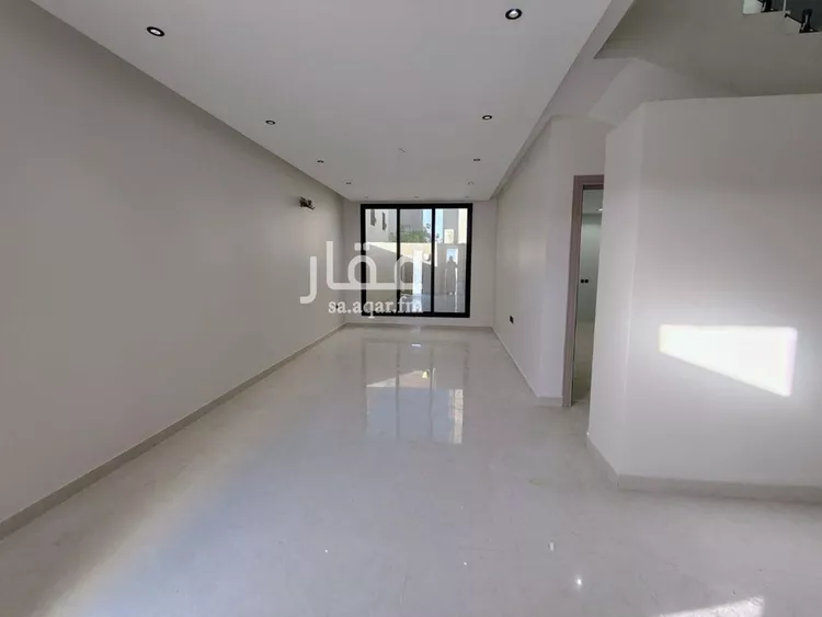 فيلا للبيع في شارع عبدالرحمن ابن كعب الانصاري, حي الأمواج, مدينة الخبر, المنطقة الشرقية صورة 2