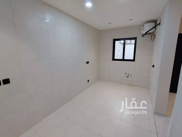 فيلا للبيع في شارع المكاسب, حي الأمواج, مدينة الخبر, المنطقة الشرقية 7