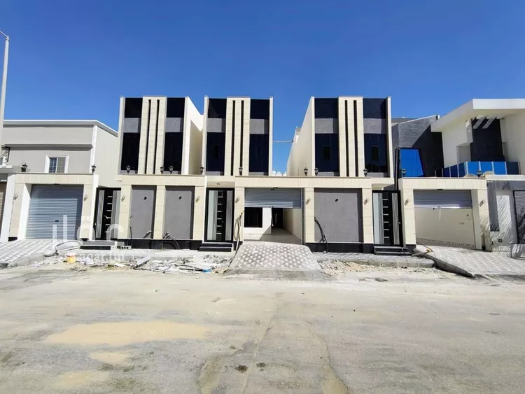 فيلا للبيع في شارع الصخرة, حي الأمواج, مدينة الخبر, المنطقة الشرقية