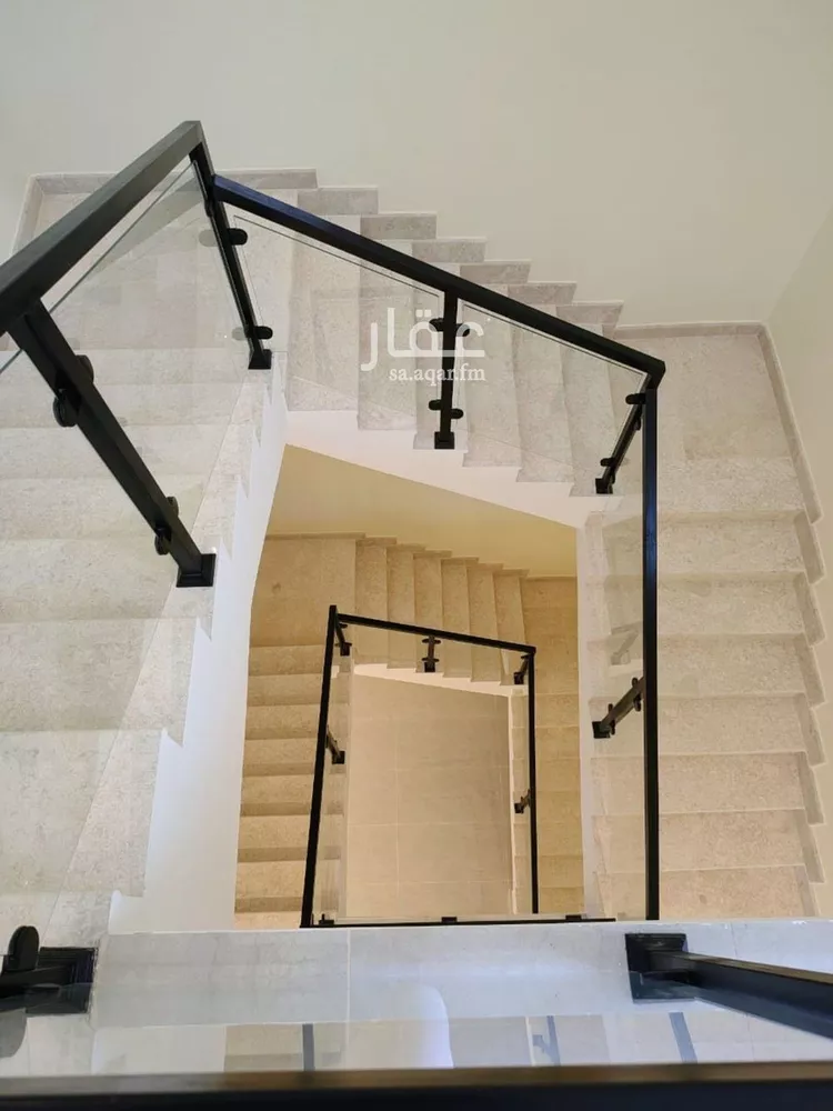 فيلا للبيع في شارع حسان, حي الصواري, مدينة الخبر, المنطقة الشرقية