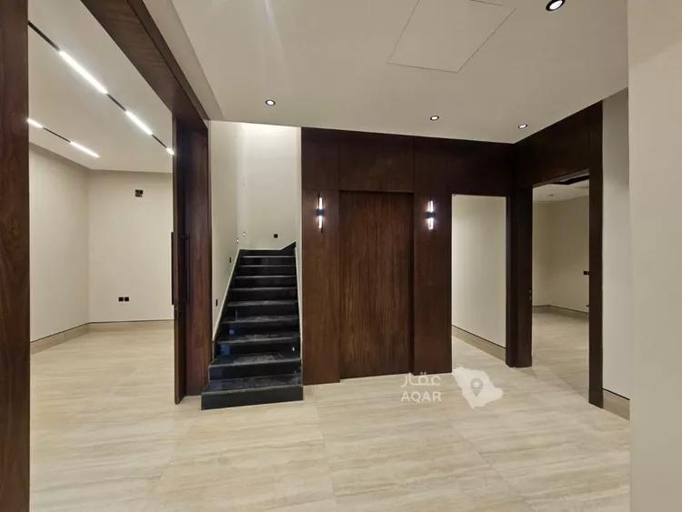 Villa for Sale in Riyadh Al Arid 15
