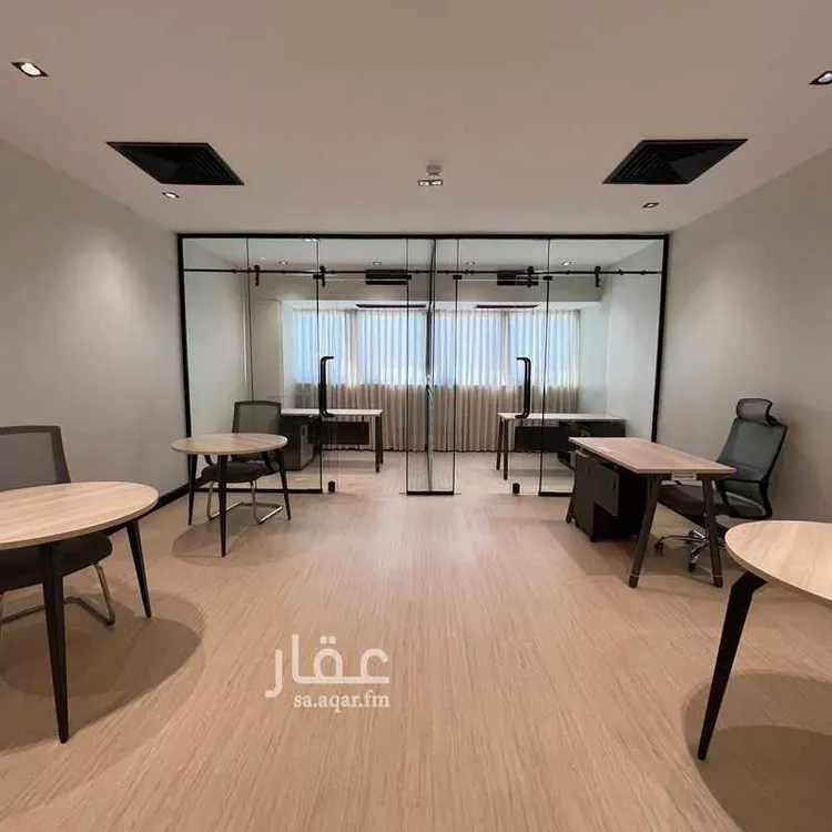 مكتب تجاري للإيجار في شارع الامير عبدالعزيز بن مساعد بن جلوي, حي المربع, مدينة الرياض, منطقة الرياض صورة 2