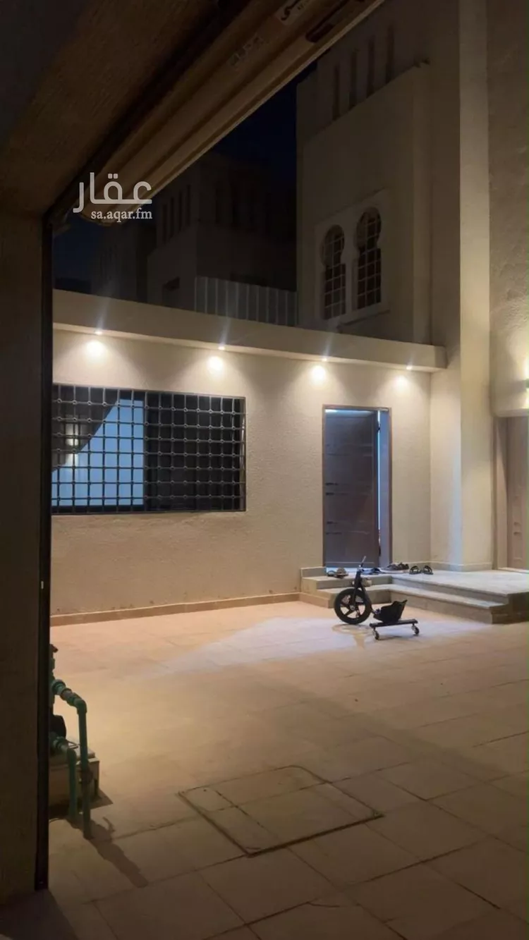 فيلا للبيع في شارع حمزة بن عبدالمطلب, حي الجنادرية, مدينة الرياض, منطقة الرياض صورة 4