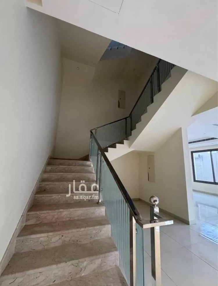 فيلا للبيع في شارع كعب بن الحارث, حي الروضة, مدينة الرياض, منطقة الرياض صورة 5