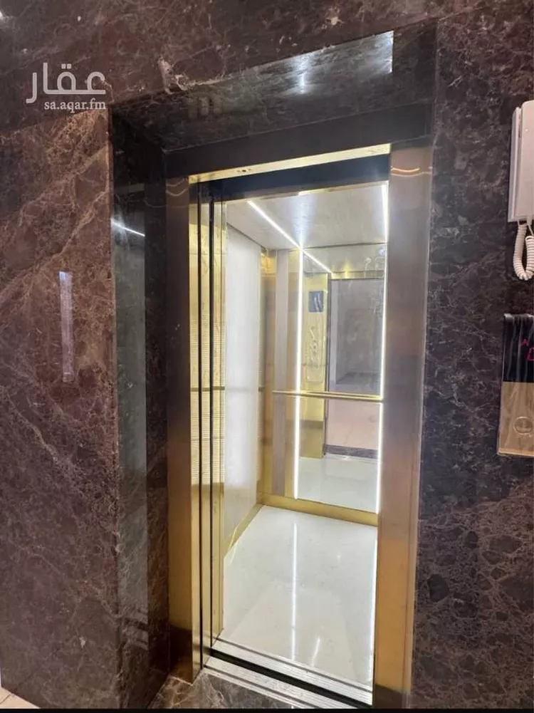 فيلا للبيع في شارع كعب بن الحارث, حي الروضة, مدينة الرياض, منطقة الرياض صورة 2