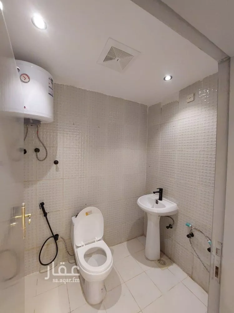 شقة للإيجار في شارع أحمد السباعي, حي العليا, مدينة الرياض, منطقة الرياض