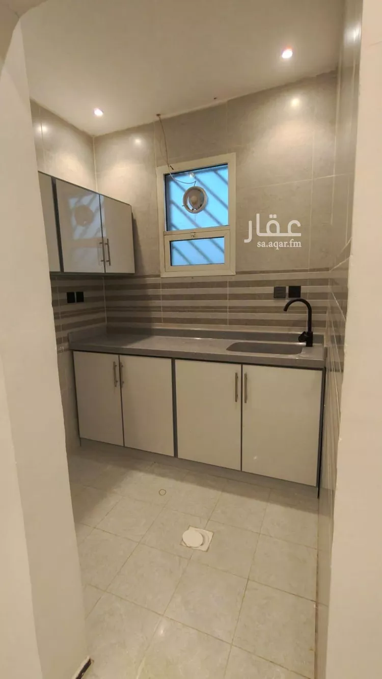 شقة للإيجار في شارع المقاماتي, حي الحمراء, مدينة الرياض, منطقة الرياض صورة 4
