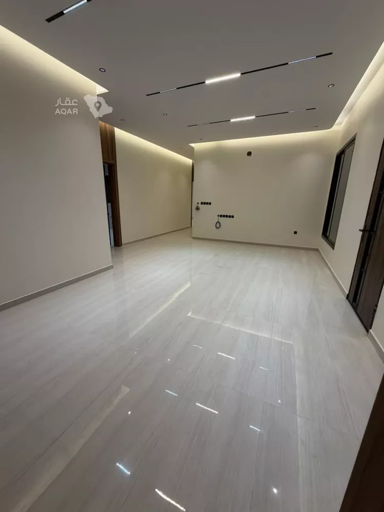 Floor for Sale in Riyadh As Saadah 3