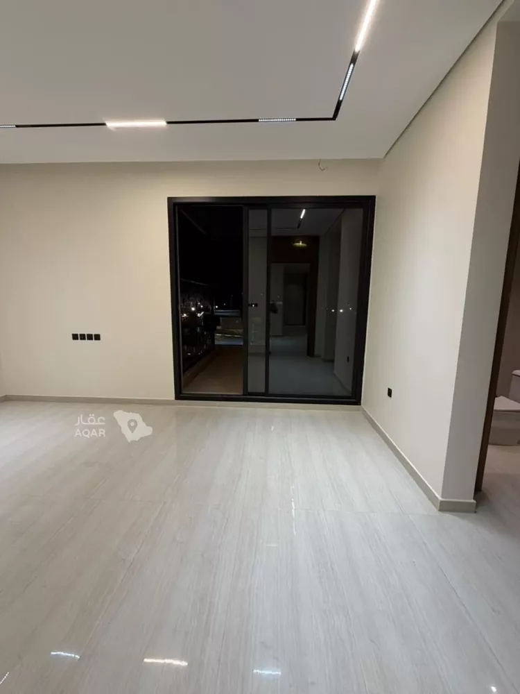 دور للبيع في شارع الغيوم, حي السعادة, مدينة الرياض, منطقة الرياض 5