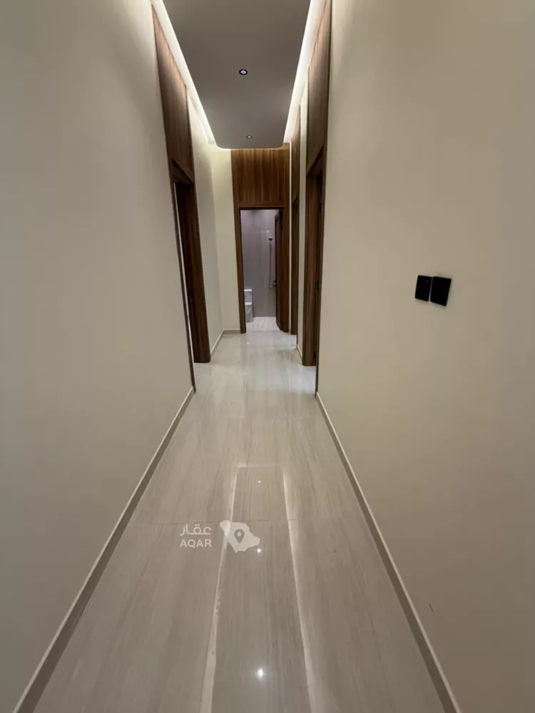 Floor for Sale in Riyadh As Saadah 8