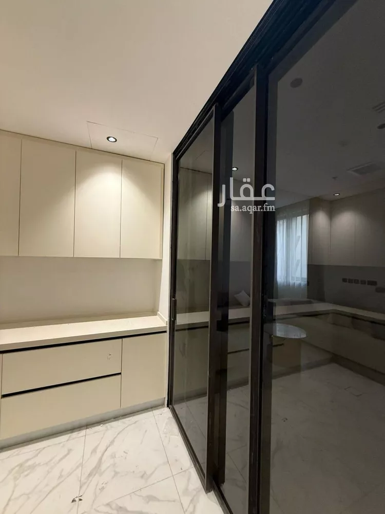 شقة للإيجار في شارع الدهناء, حي الملقا, مدينة الرياض, منطقة الرياض صورة 3