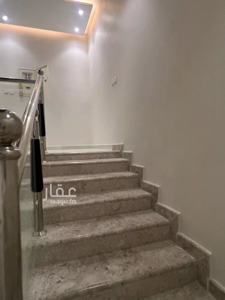 فيلا للبيع في شارع عمرو الشيباني, حي الرمال, مدينة الرياض, منطقة الرياض 10