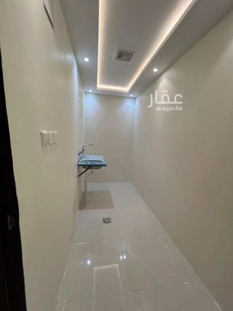 غرفة للإيجار في شارع عبدالرحمن بن صفوان, حي الرمال, مدينة الرياض, منطقة الرياض