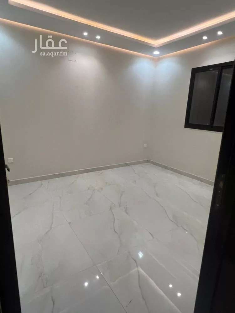 فيلا للبيع في شارع عمرو الشيباني, حي الرمال, مدينة الرياض, منطقة الرياض 8