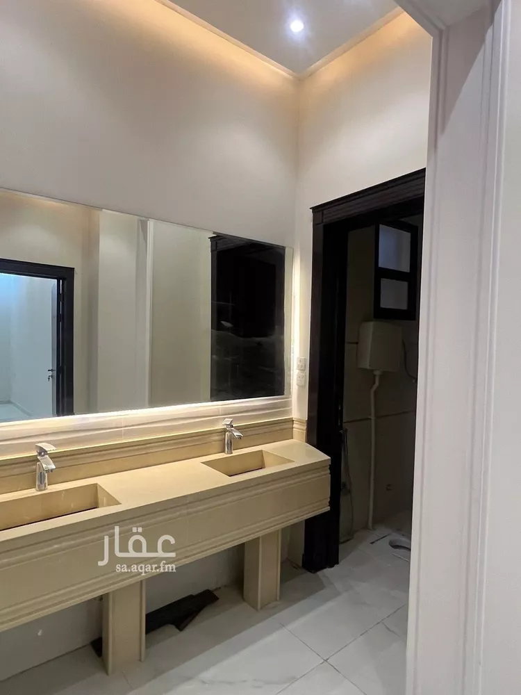 فيلا للبيع في شارع عمرو الشيباني, حي الرمال, مدينة الرياض, منطقة الرياض 16