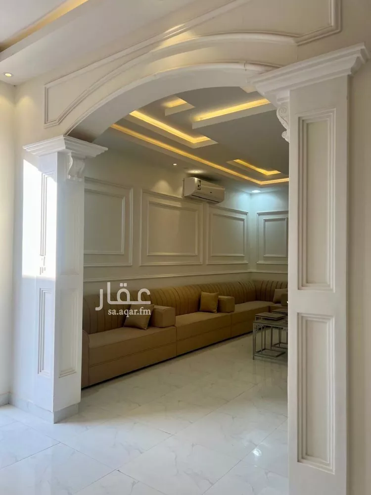 فيلا للبيع في شارع زينب بنت أبي سلمة, حي الرمال, مدينة الرياض, منطقة الرياض صورة 4
