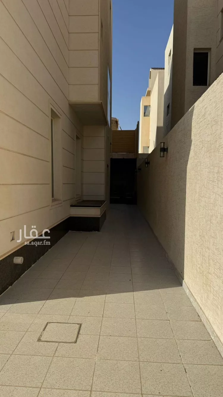 فيلا للبيع في شارع إبراهيم بن موسى الفيومي, حي الرمال, مدينة الرياض, منطقة الرياض 16