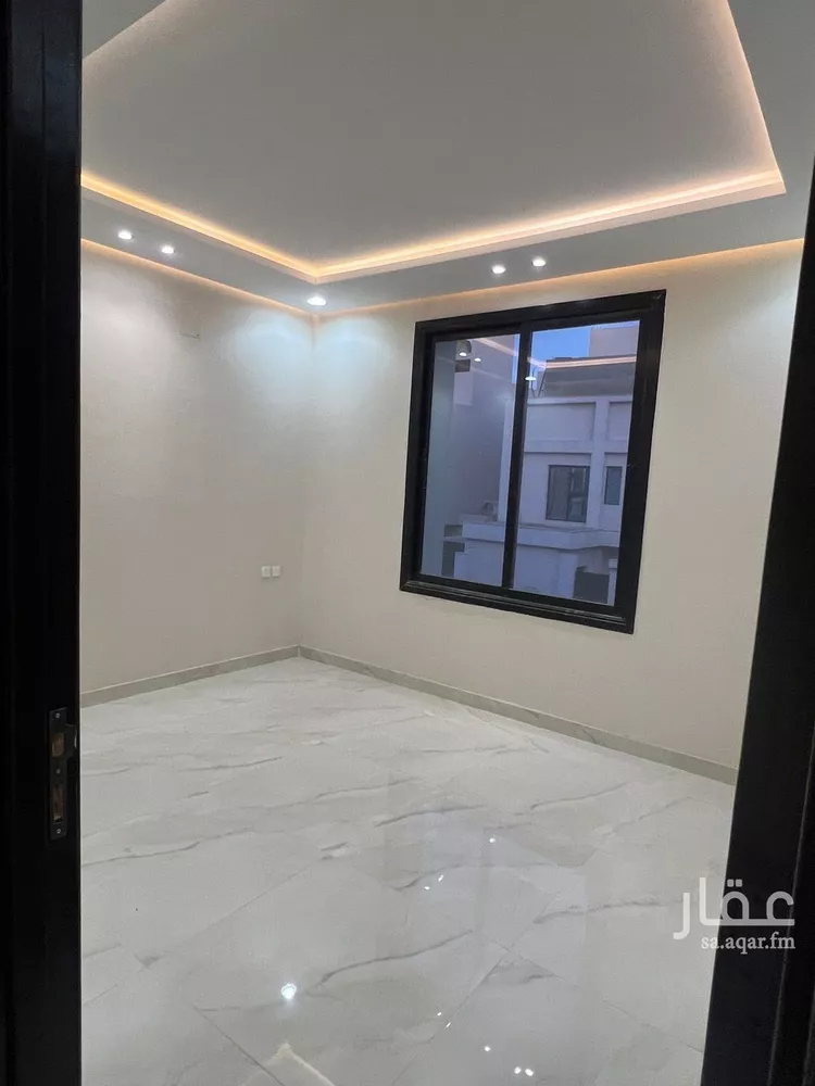 فيلا للبيع في شارع عمرو الشيباني, حي الرمال, مدينة الرياض, منطقة الرياض صورة 2