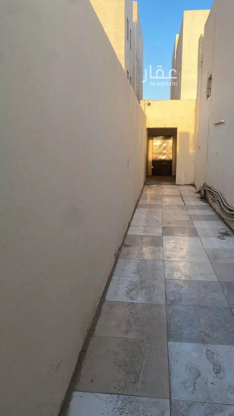 عمارة للإيجار في شارع ربيعه بن الحارث, حي الرمال, مدينة الرياض, منطقة الرياض 8