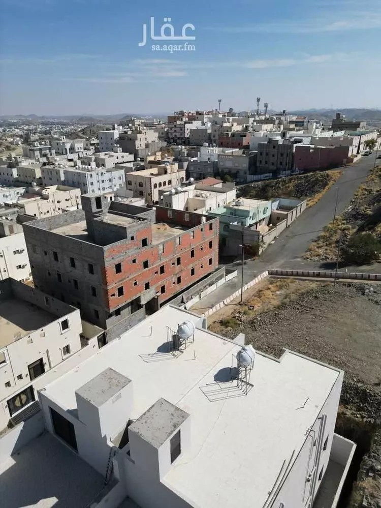 عمارة للبيع في شارع اشرس السلمي, حي القراحين, مدينة الطائف, منطقة مكة المكرمة صورة 2