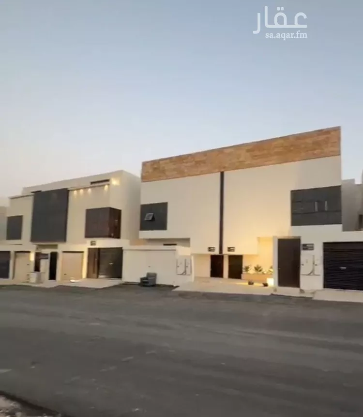 Floor for Sale in Riyadh Badr 1 صورة