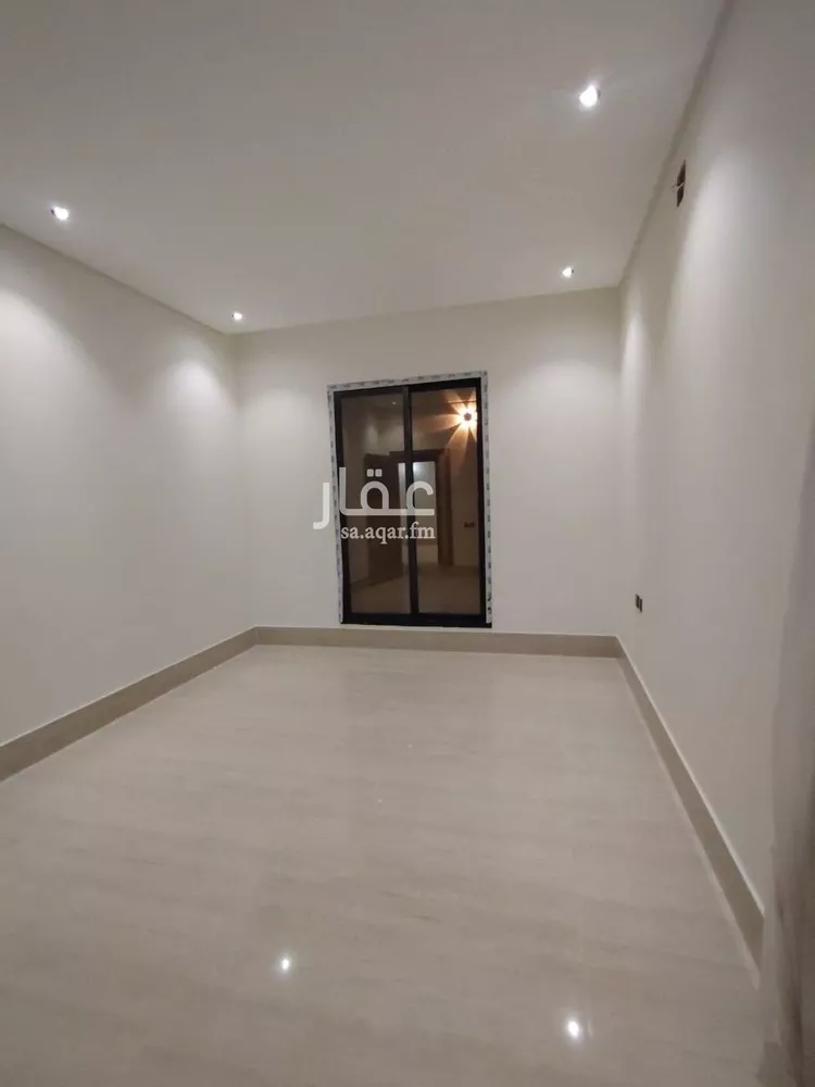 شقة للبيع في شارع صدر الدين الشافعي, حي عكاظ, مدينة الرياض, منطقة الرياض 14