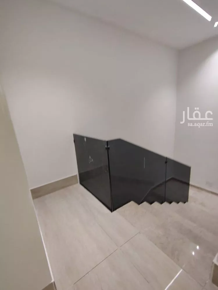شقة للبيع في شارع صدر الدين الشافعي, حي عكاظ, مدينة الرياض, منطقة الرياض 6