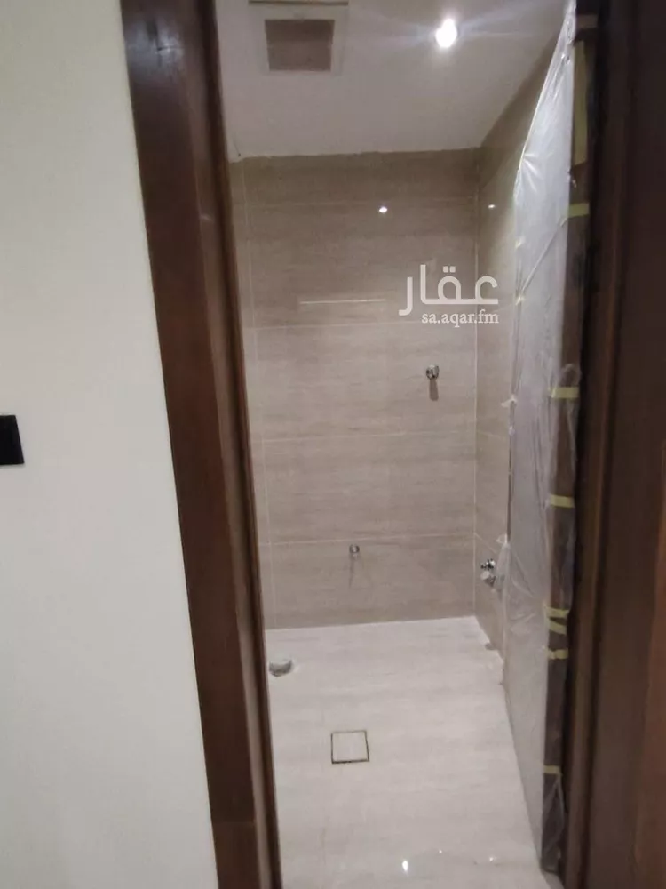 شقة للبيع في شارع صدر الدين الشافعي, حي عكاظ, مدينة الرياض, منطقة الرياض 13