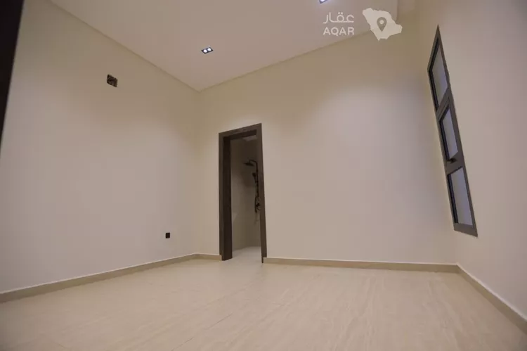 فيلا للبيع في شارع الشاكر الشافعي, حي ظهرة البديعة, مدينة الرياض, منطقة الرياض 11