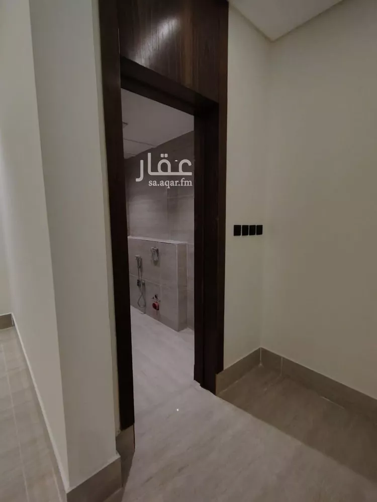 شقة للبيع في شارع صدر الدين الشافعي, حي عكاظ, مدينة الرياض, منطقة الرياض 16