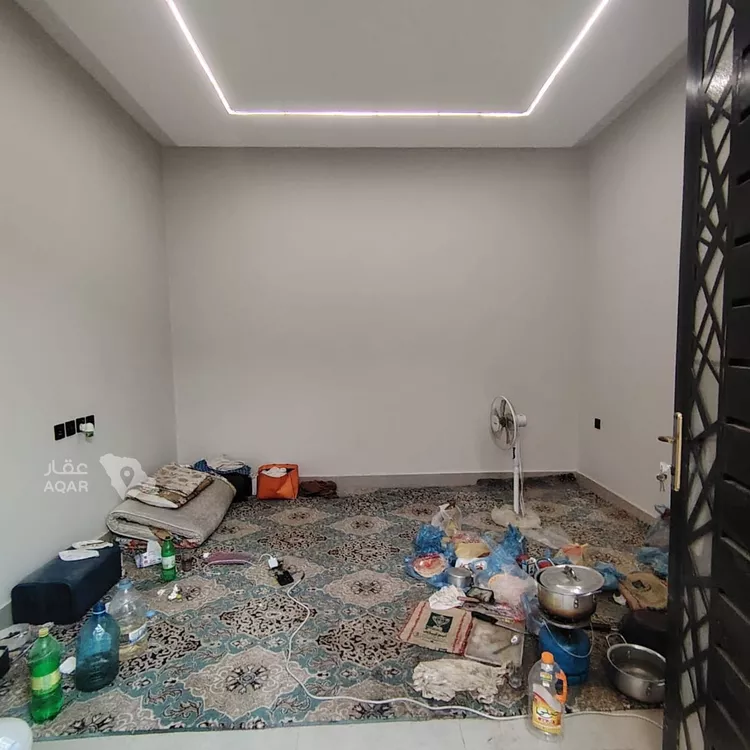 Floor for Sale in Riyadh Tuwaiq 7