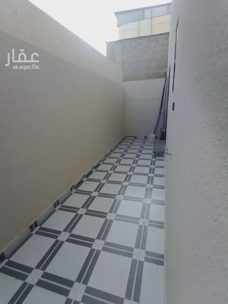 دور للبيع في شارع عياض بن درة, حي الزهرة, مدينة الرياض, منطقة الرياض صورة 5