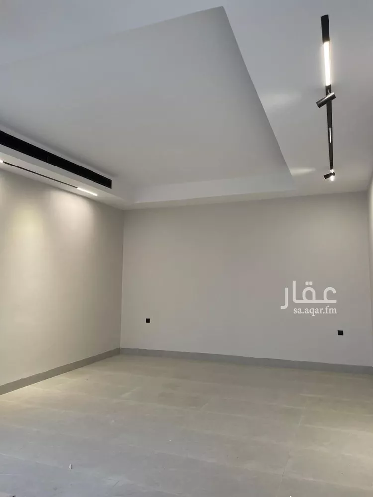 فيلا للبيع في شارع الحافظ بن كثير, حي المهدية, مدينة الرياض, منطقة الرياض صورة 2