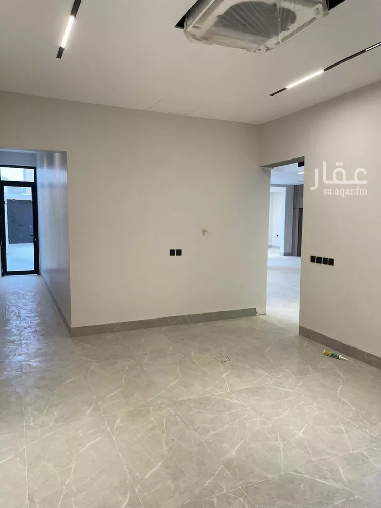 فيلا للبيع في شارع الحافظ بن كثير, حي المهدية, مدينة الرياض, منطقة الرياض صورة 5