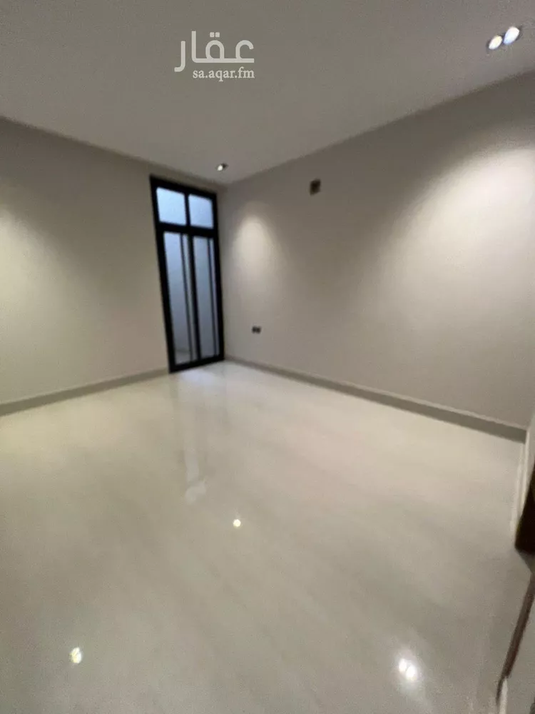 فيلا للبيع في شارع حامد أزهر, حي المهدية, مدينة الرياض, منطقة الرياض صورة 5