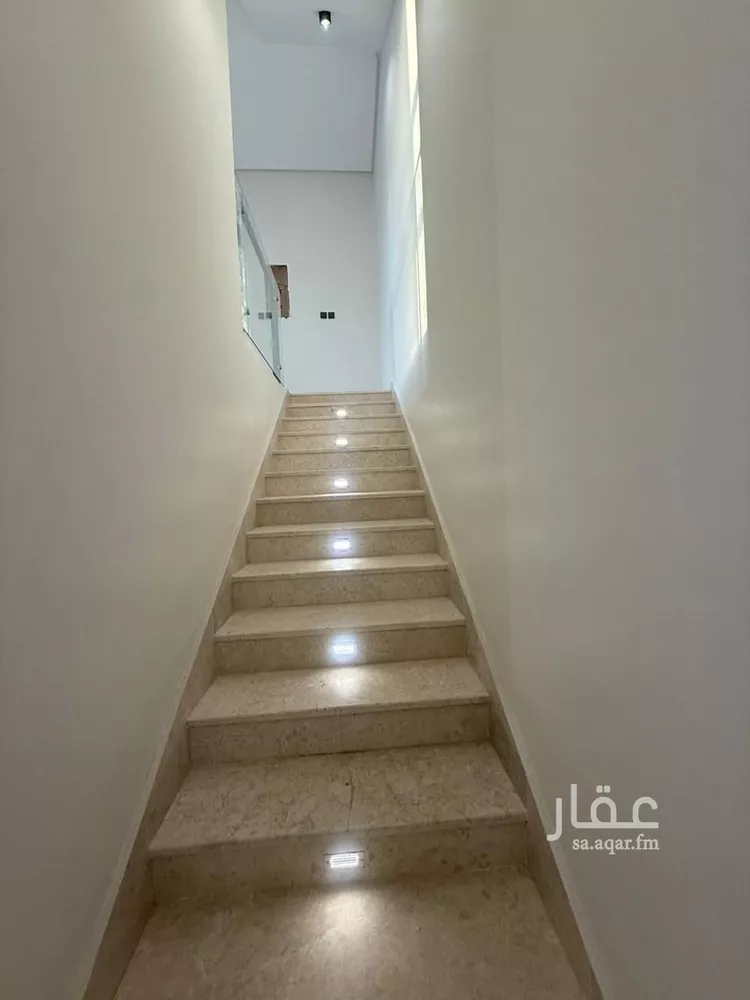 فيلا للبيع في شارع السيل الكبير, حي المهدية, مدينة الرياض, منطقة الرياض صورة 5