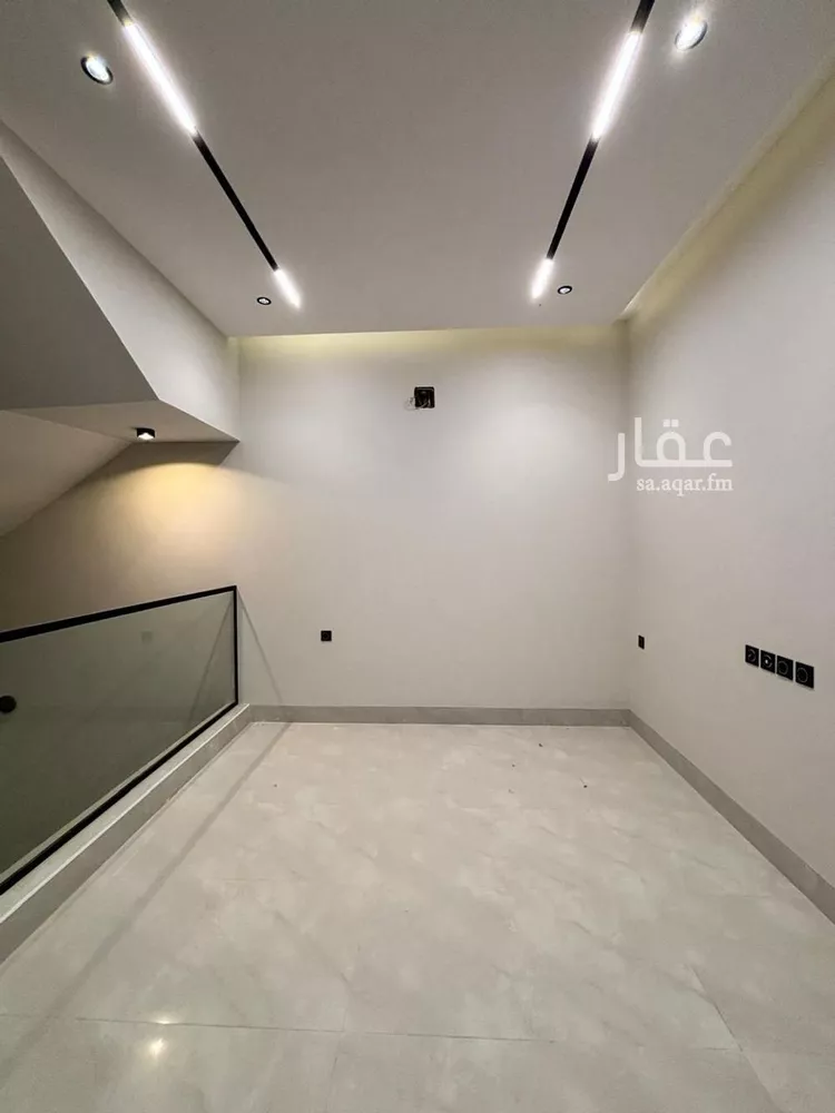 فيلا للبيع في شارع السيل الكبير, حي المهدية, مدينة الرياض, منطقة الرياض 30
