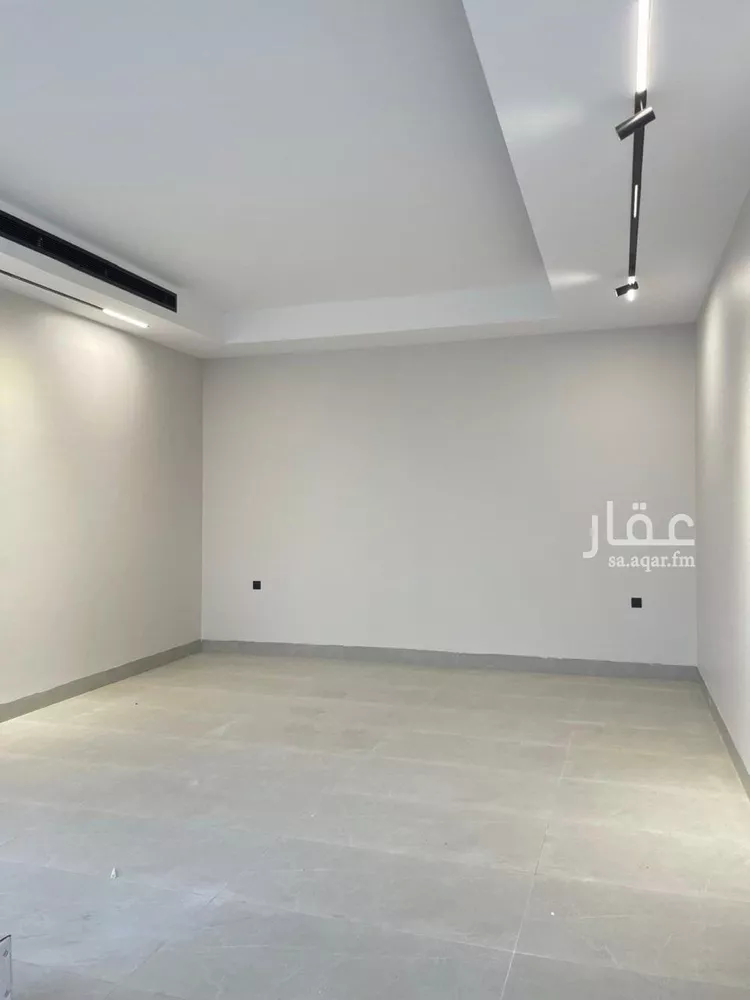 فيلا للبيع في شارع أحمد مفتي المكي الحنفي, حي المهدية, مدينة الرياض, منطقة الرياض صورة 2