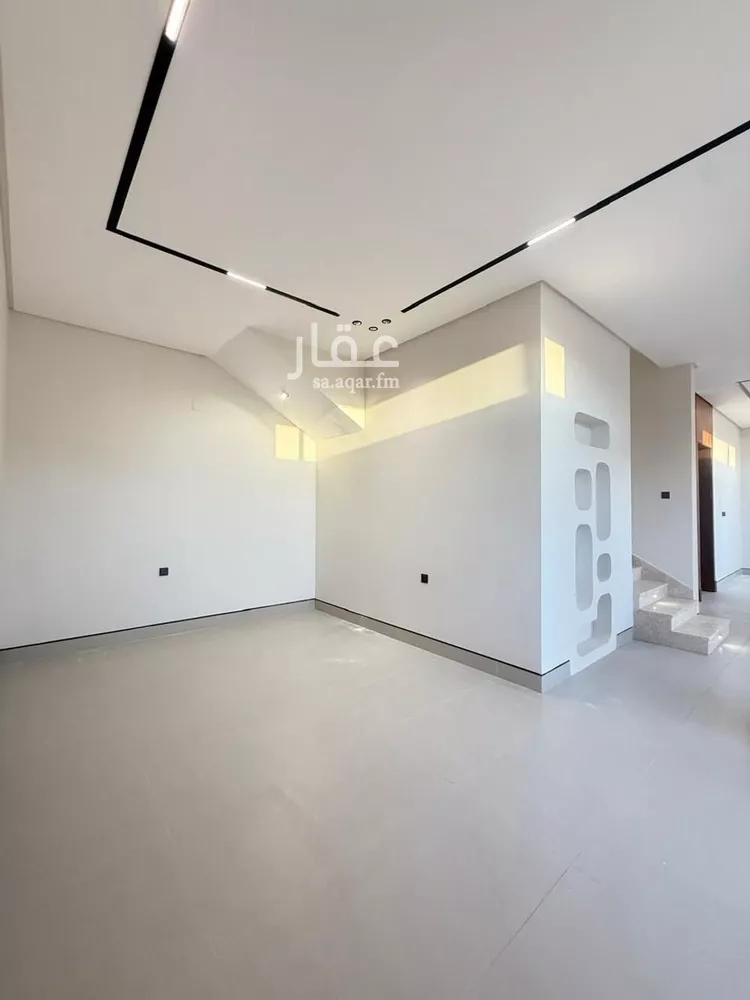 فيلا للبيع في شارع السيل الكبير, حي المهدية, مدينة الرياض, منطقة الرياض صورة 2