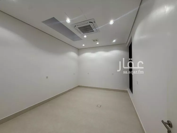 فيلا للبيع في شارع محمد بن أبي بكر القيم, حي المهدية, مدينة الرياض, منطقة الرياض صورة 2