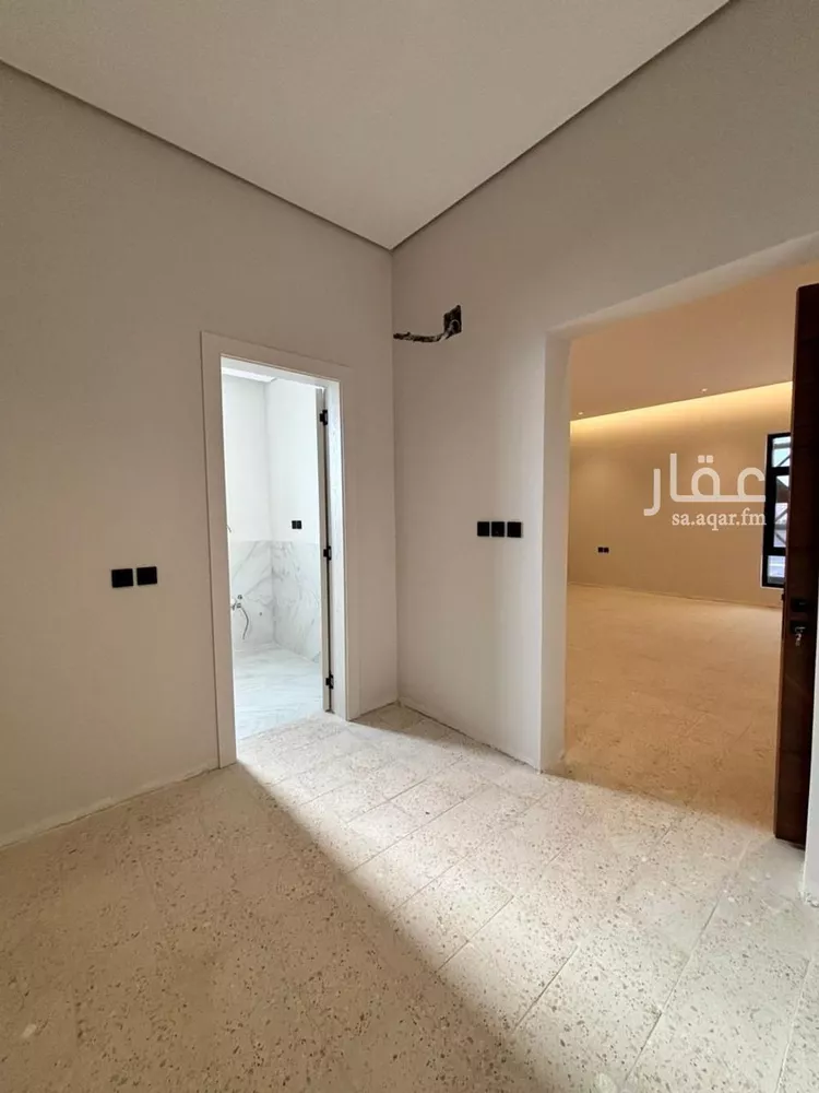 Villa for Sale in Riyadh Al Mahdiyah 18