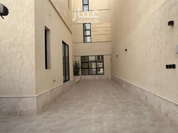 فيلا للبيع في شارع السيل الكبير, حي المهدية, مدينة الرياض, منطقة الرياض صورة 2