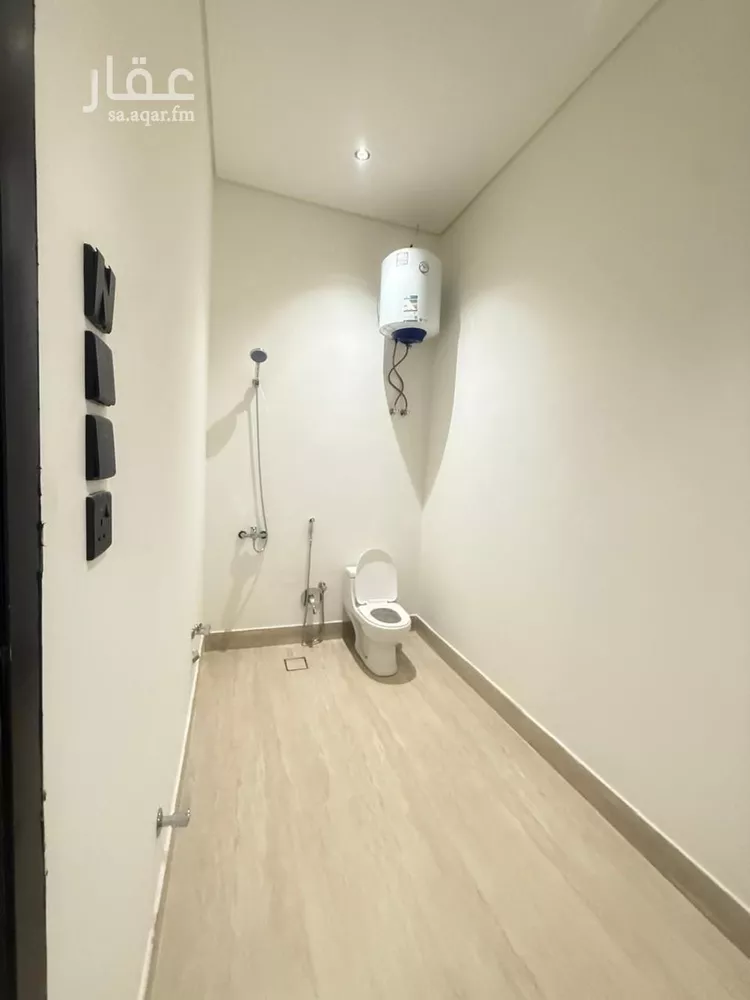 فيلا للبيع في شارع السيل الكبير, حي المهدية, مدينة الرياض, منطقة الرياض صورة 5