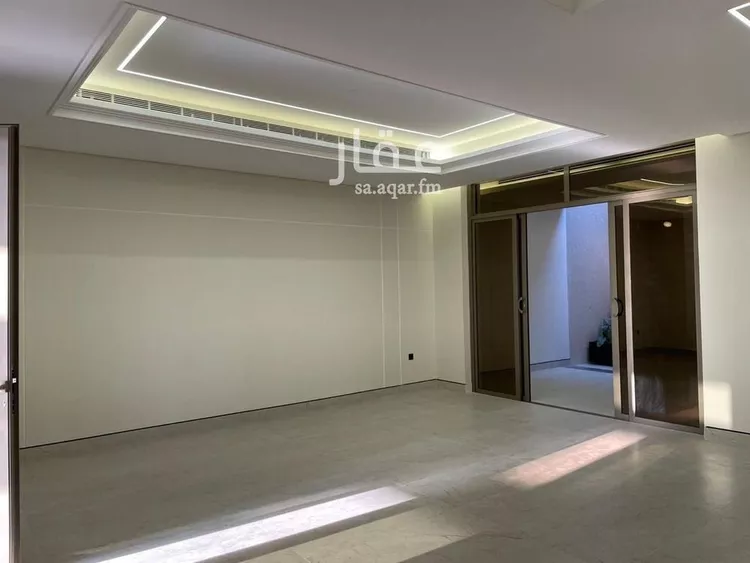 فيلا للبيع في شارع أبي العباس الصقلي, حي المهدية, مدينة الرياض, منطقة الرياض صورة 2