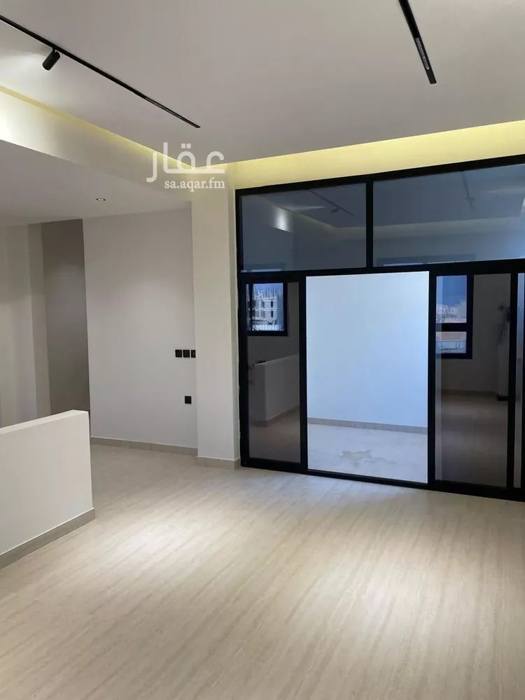 شقة للبيع في شارع السيل الكبير, حي المهدية, مدينة الرياض, منطقة الرياض 11