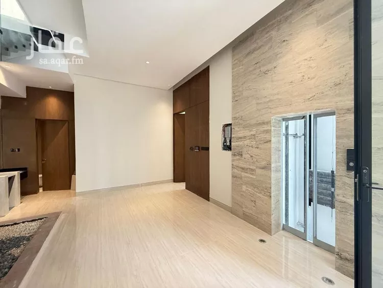 فيلا للبيع في شارع السيل الكبير, حي المهدية, مدينة الرياض, منطقة الرياض صورة 2