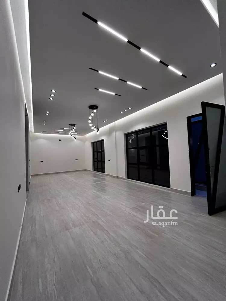 فيلا للبيع في شارع السيل الكبير, حي المهدية, مدينة الرياض, منطقة الرياض صورة 2