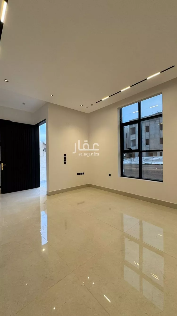 فيلا للبيع في شارع عفيف الدين الثقفي, حي المهدية, مدينة الرياض, منطقة الرياض صورة 4