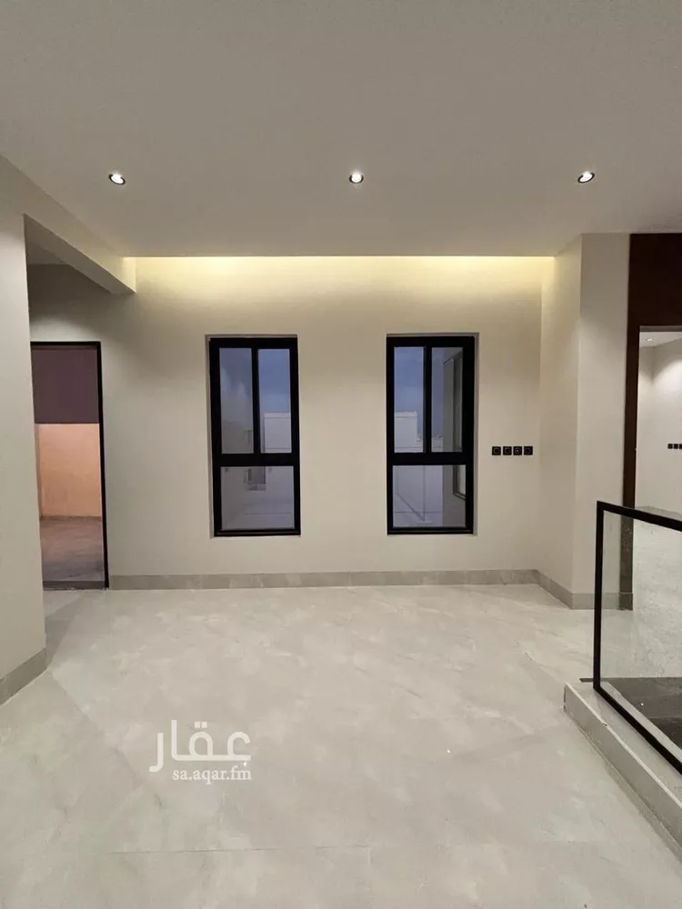 فيلا للبيع في شارع السيل الكبير, حي المهدية, مدينة الرياض, منطقة الرياض 18