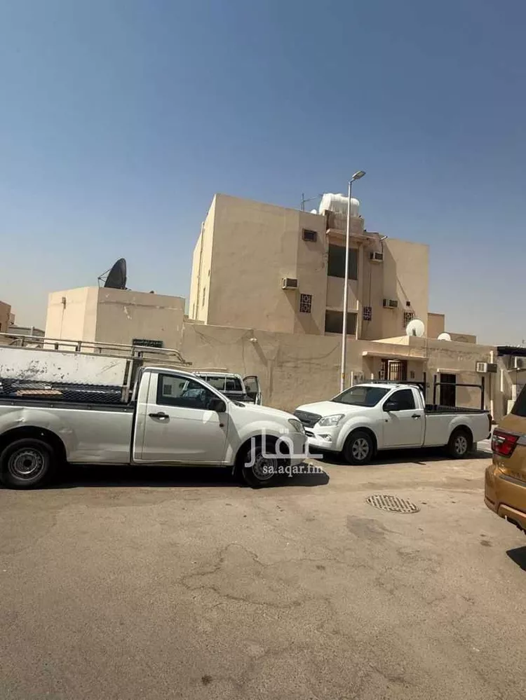 عمارة للبيع في شارع أبي عبدالله الشاعر, حي الملز, مدينة الرياض, منطقة الرياض صورة 2